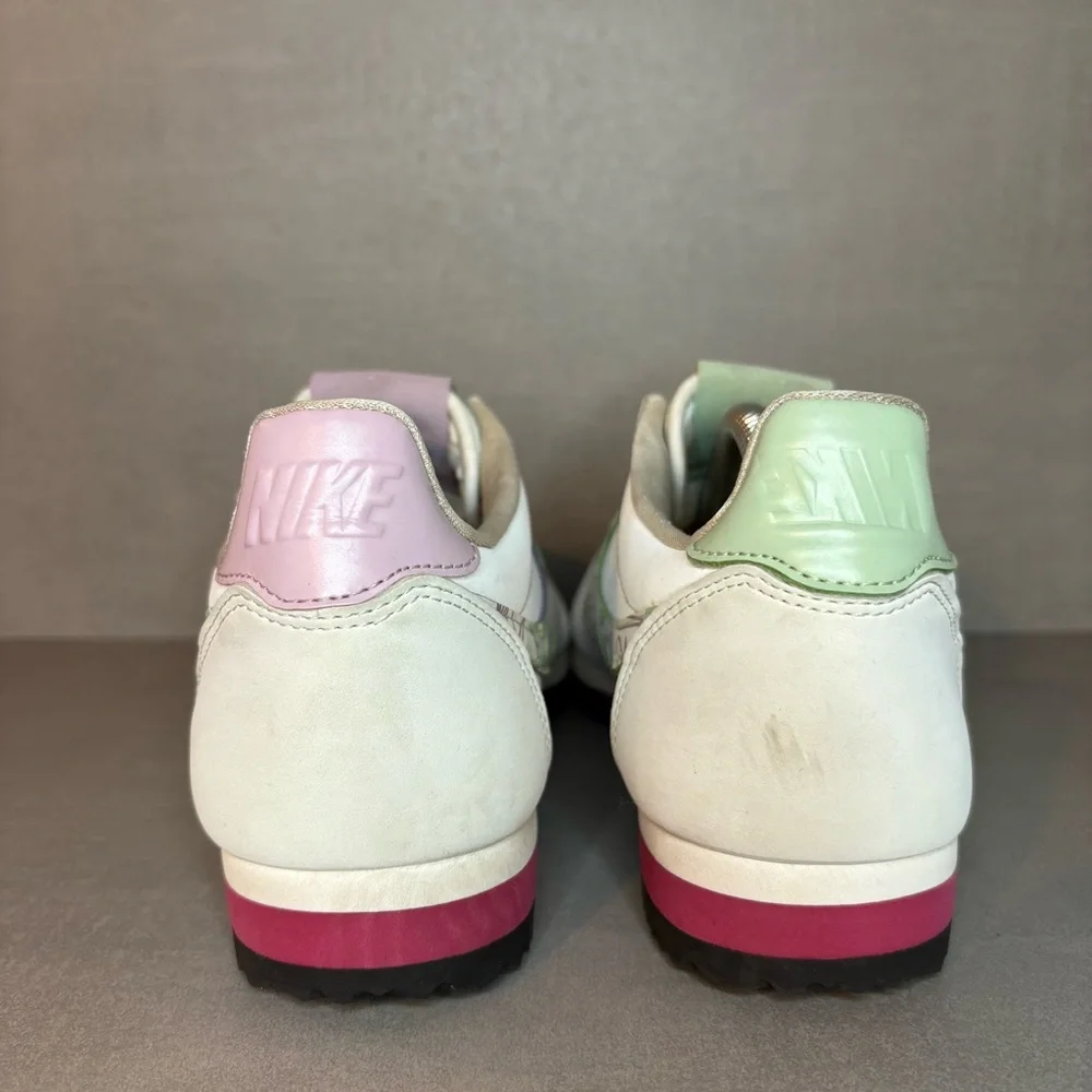 Nike | Classic Cortez SE Shoes - Valentine ; Womens 8